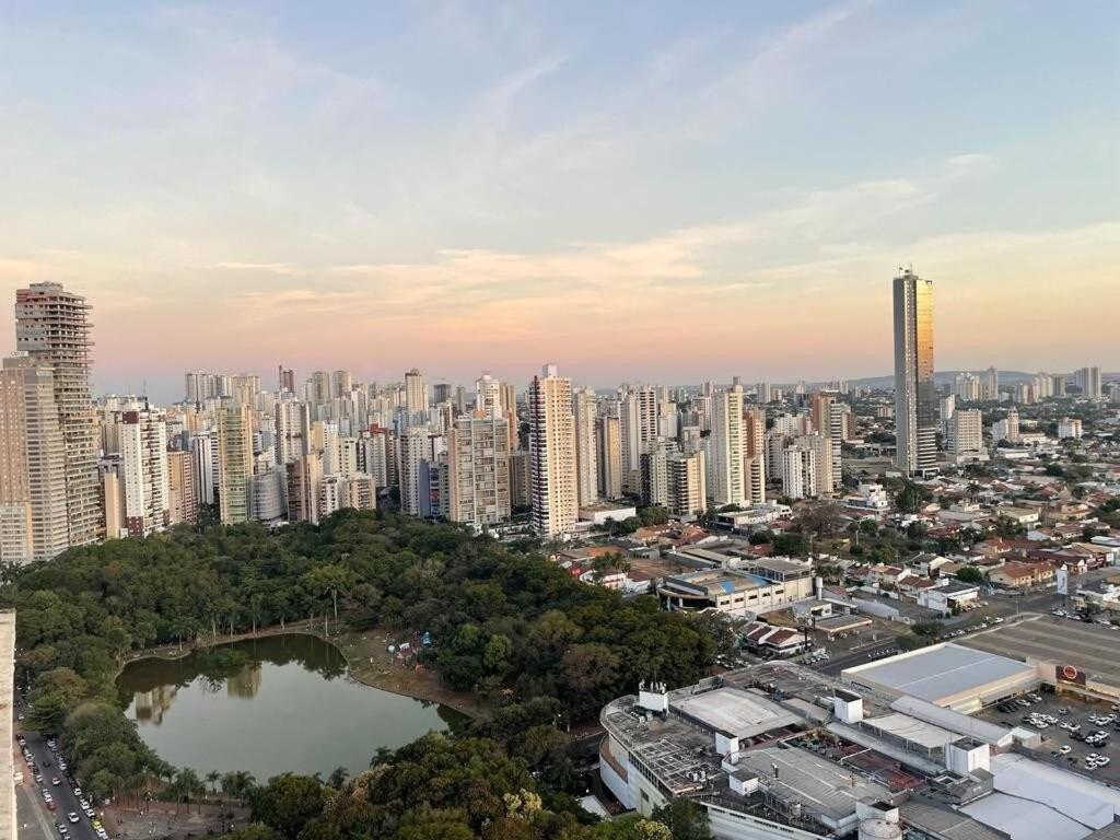 Moderno Flat Com Vista Para O Parque Vaca Brava جويانيا المظهر الخارجي الصورة
